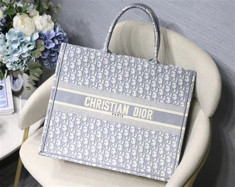 sac plage dior|Dior bag online shop.